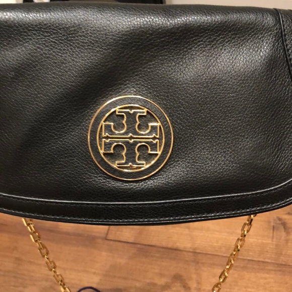 Gorgeous Tory Burch Evening Bag - Picture 2 of 8